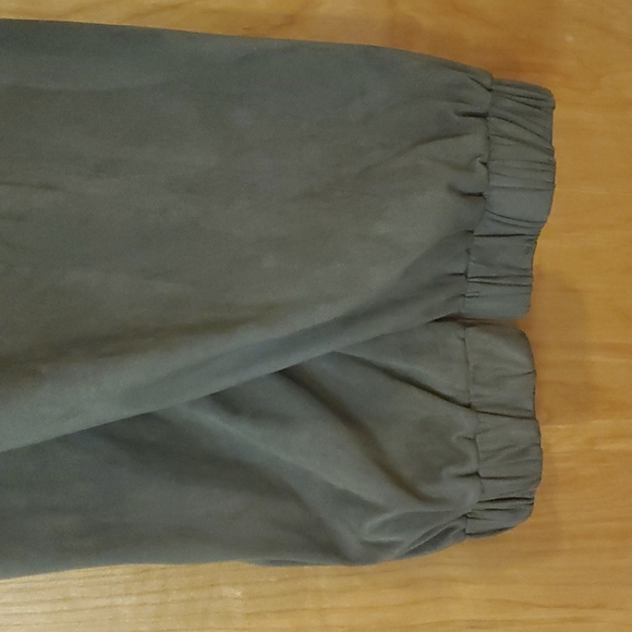 Eloquii Olive sueded pants, 22/24 - Picture 6 of 6